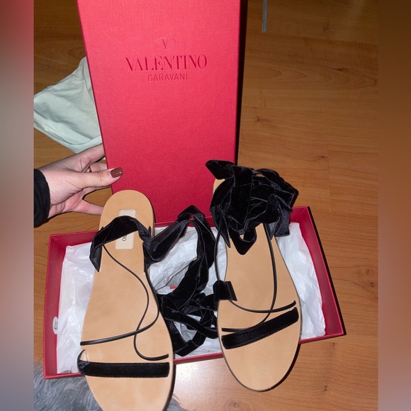 Sandals - Picture 2 of 2